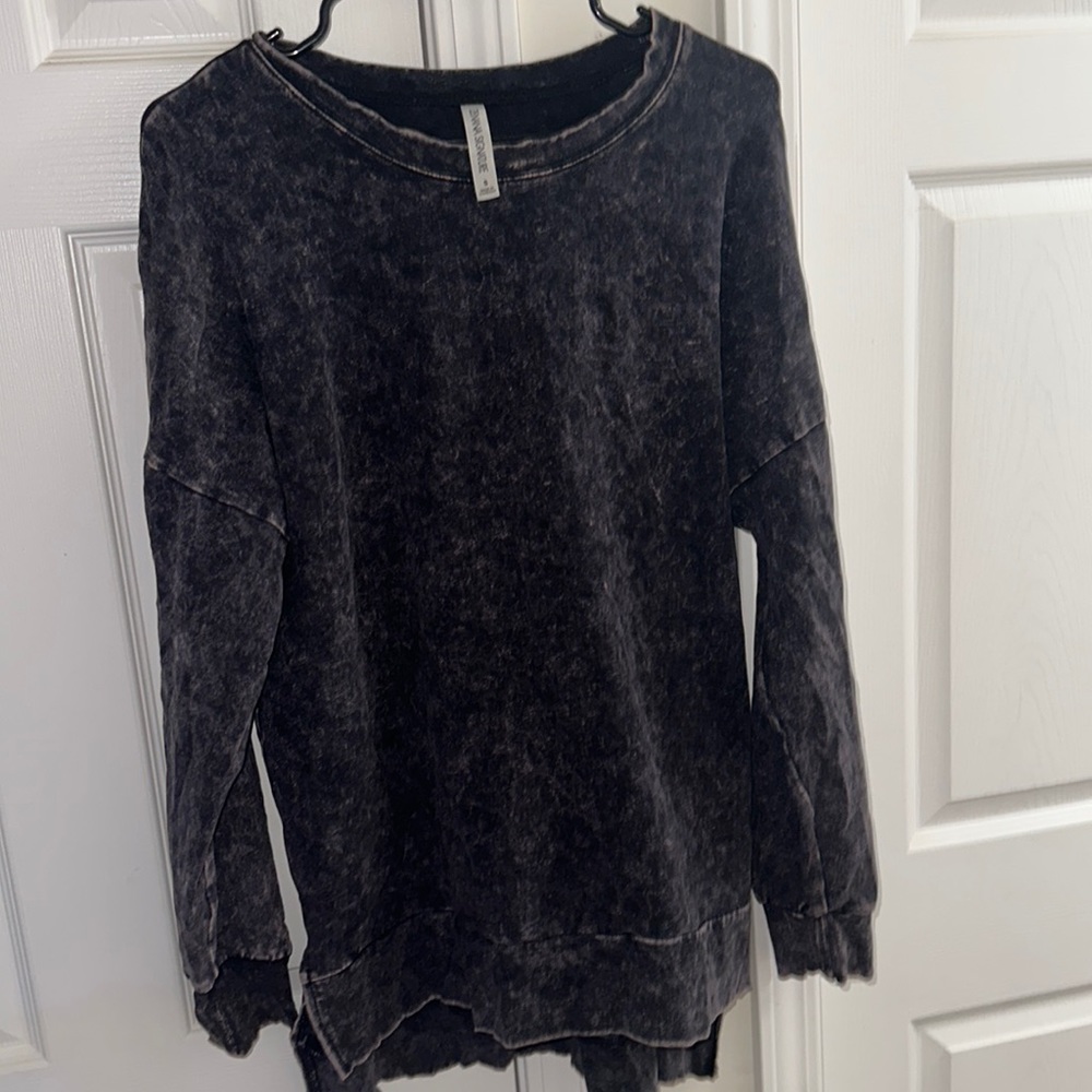 Zenana Signature brand sweatshirt